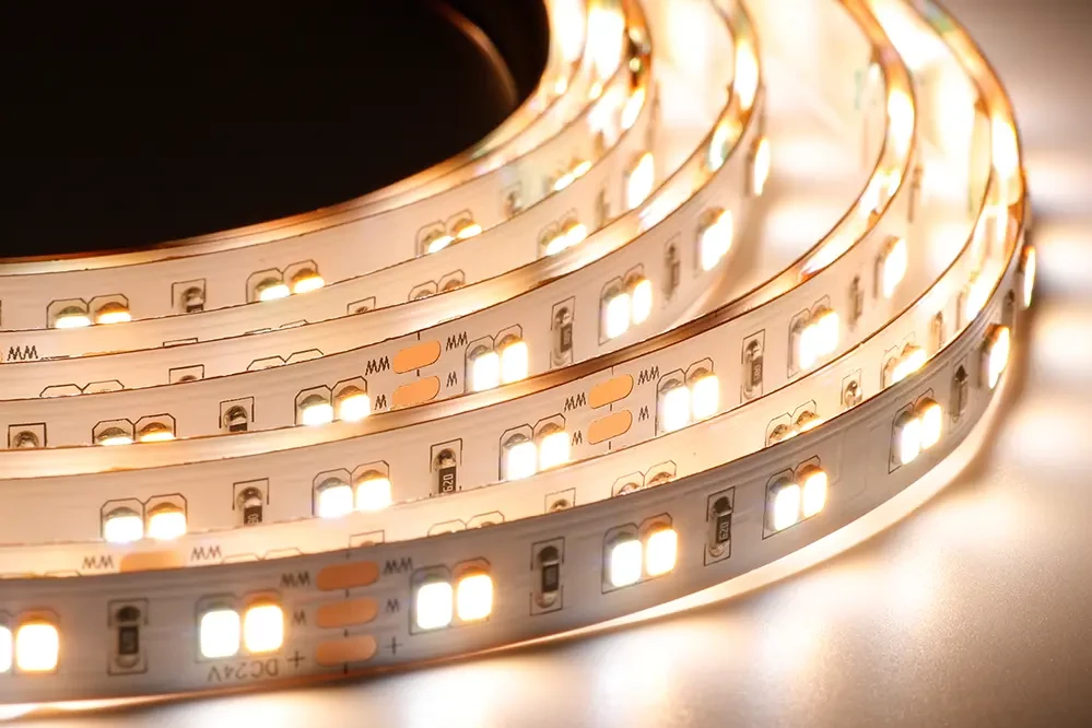 SMD2835 LED Strip UTFS-CCT2835-12010