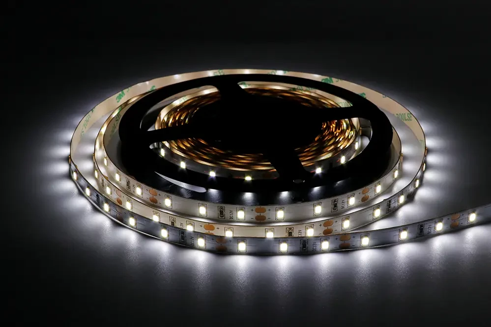 SMD2835 LED Strip UTFS-S2835-06008