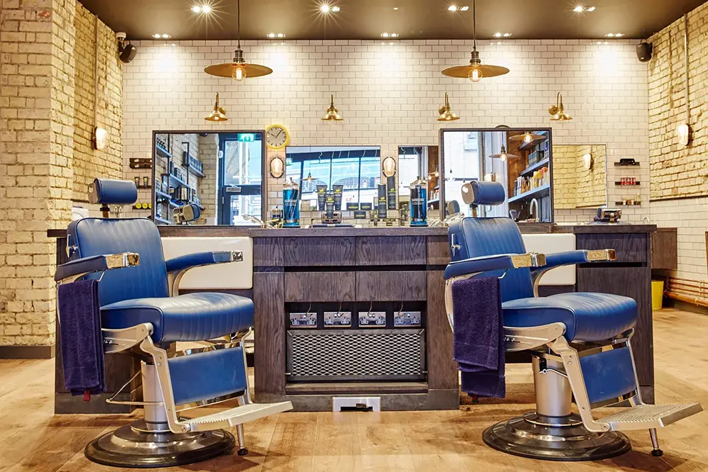 How to Choose Salon Lighting: A Comprehensive Guide