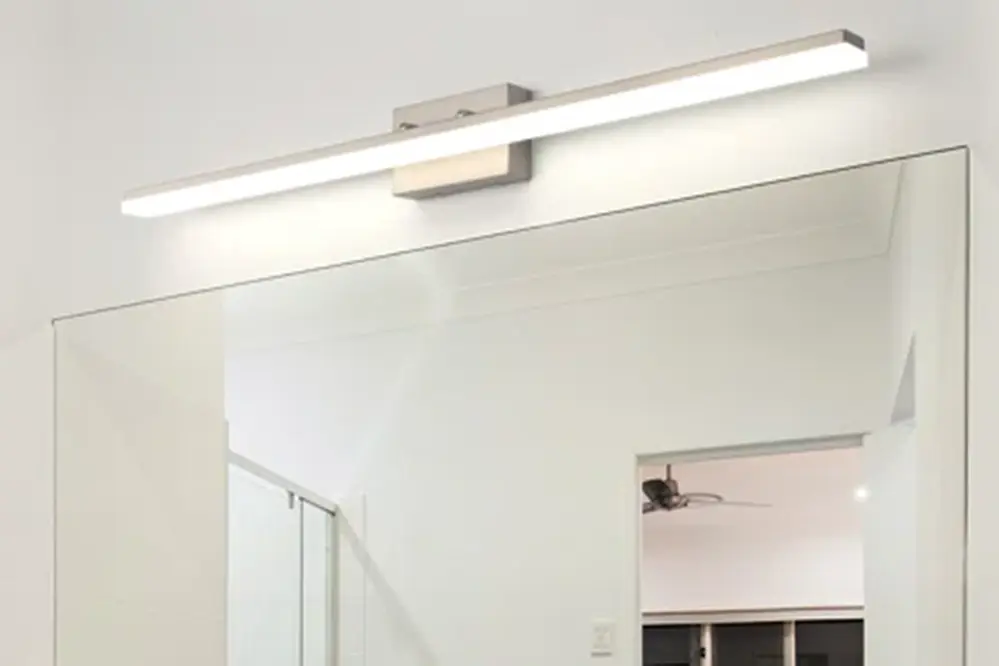 daylight white Bathroom Lighting